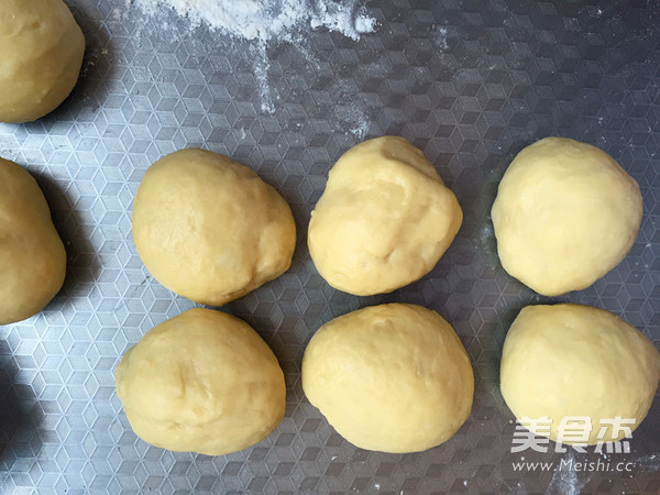 椰蓉小面包的做法