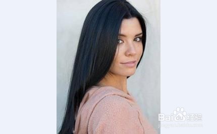 黑色头发适合什么肤色