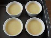 怎样制作美味夏季甜品焦糖布丁