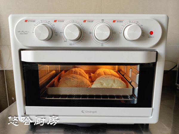 紫薯魔法三角软欧包