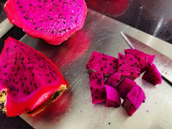 爱心白巧克力夹心慕斯蛋糕