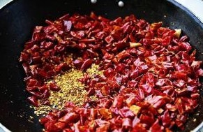 经典川菜之宫保鸡丁的做法