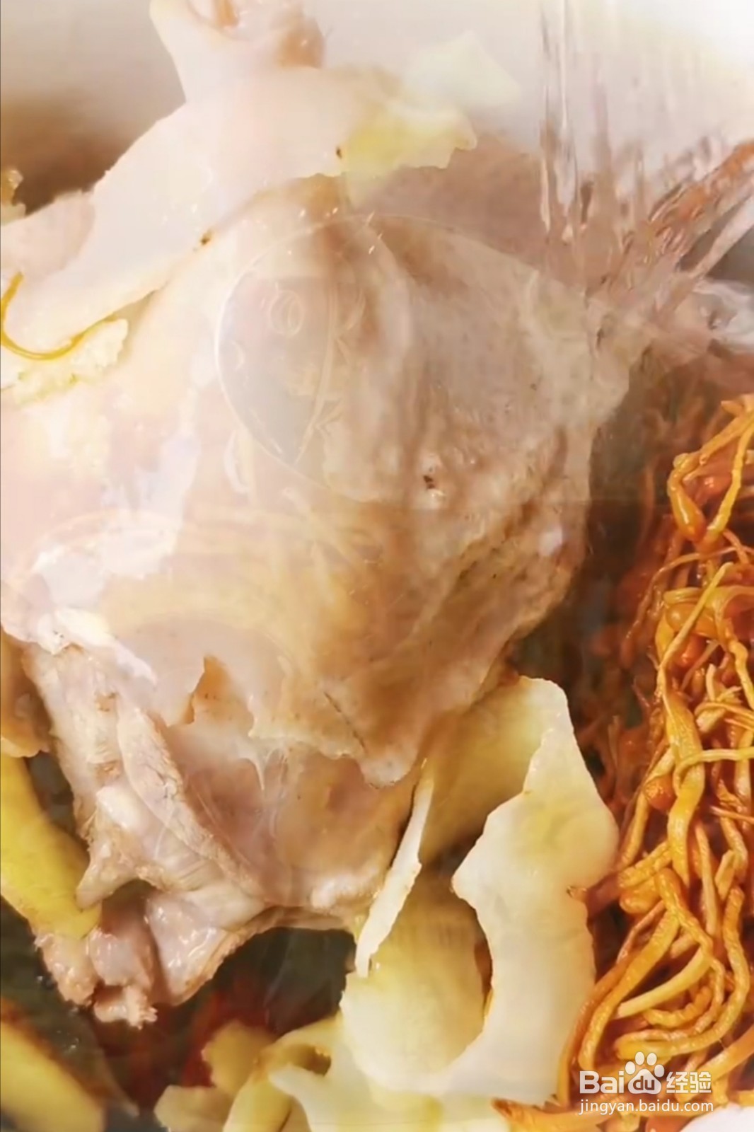 #秋季养生的鸭肉虫草花汤#