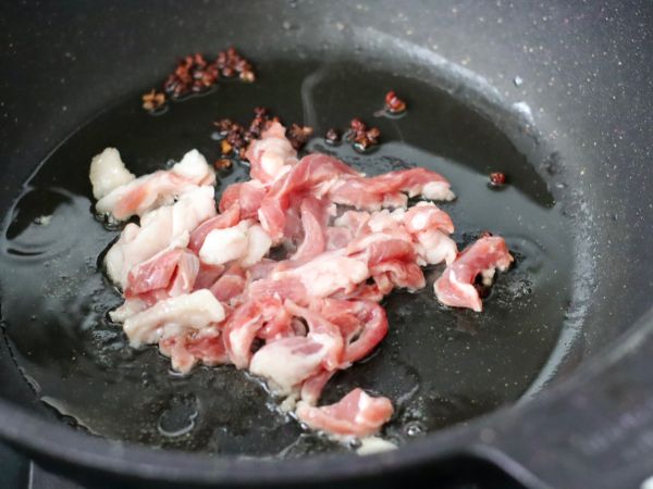 酱香猪血五花肉