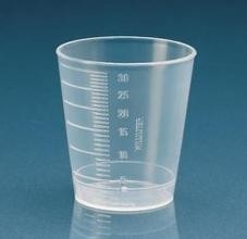 宝妈怎样给宝宝喂糖浆类的药物