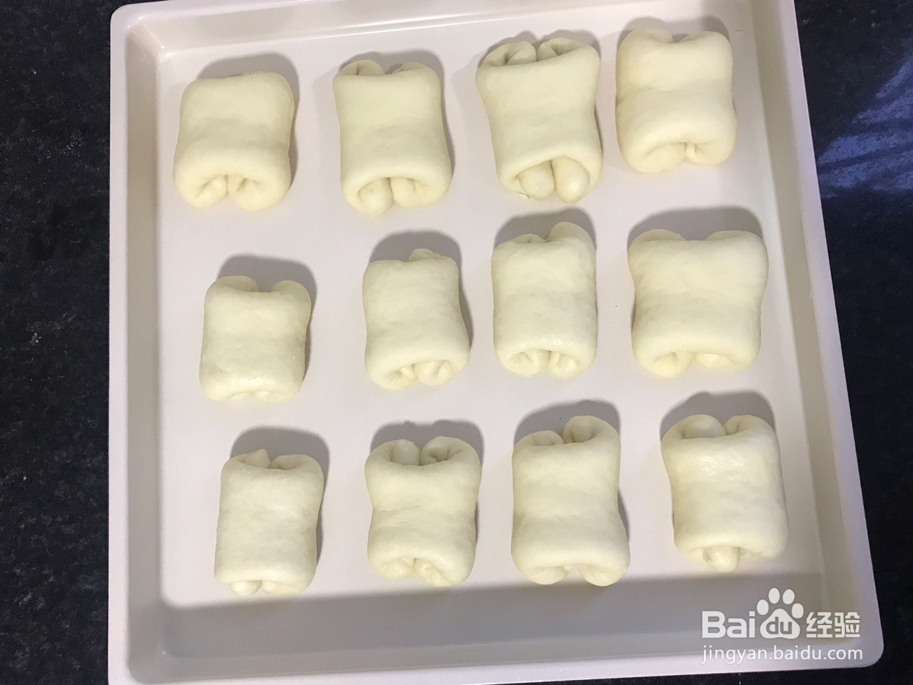 松软牛奶卷的做法