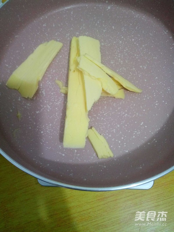 草莓杏仁牛轧糖