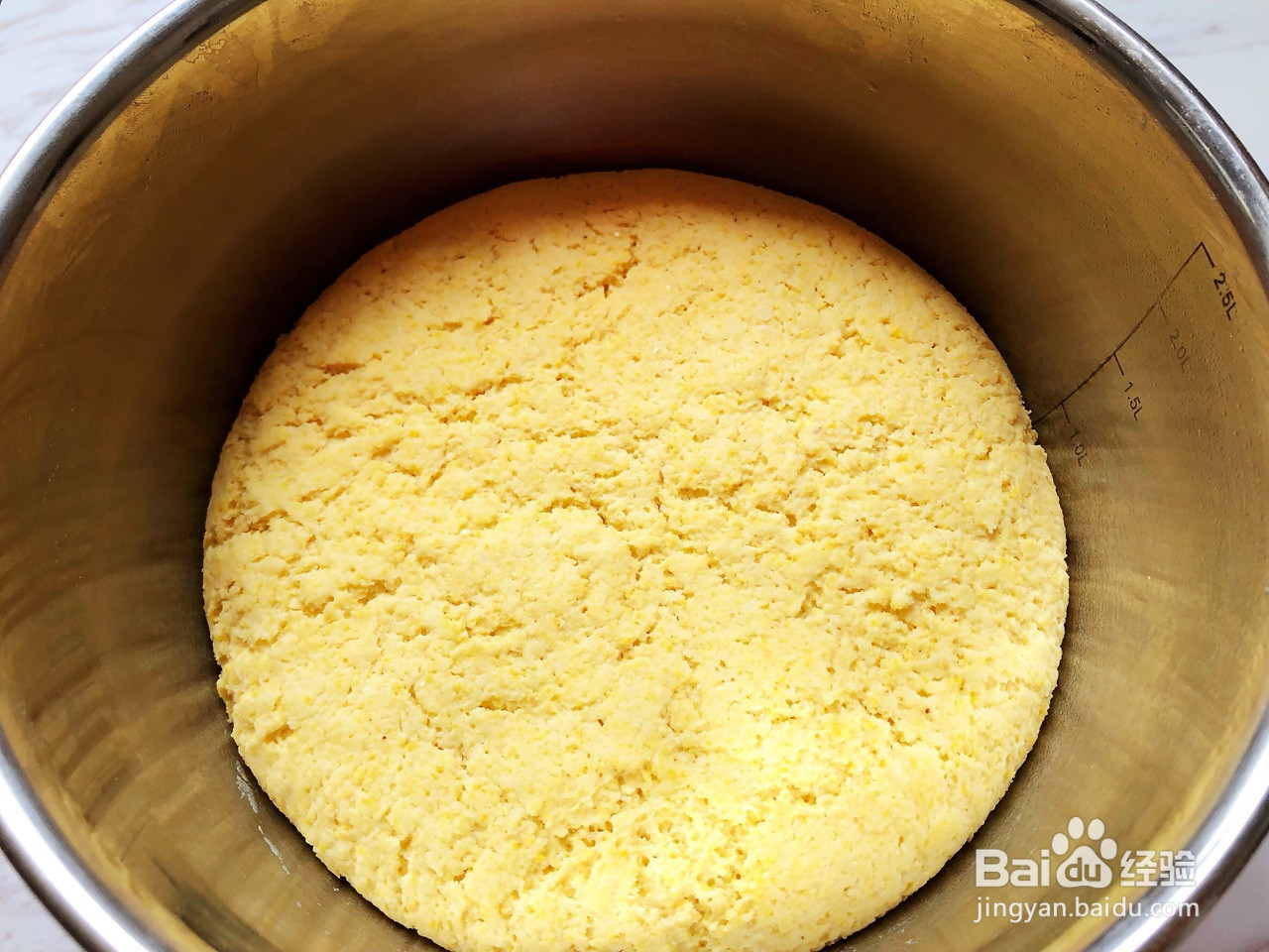 奶香玉米面饼的做法