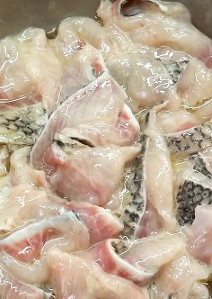 怎样做美味的酸菜鱼呢