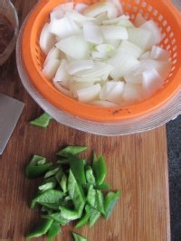 养生菜谱———洋葱炒猪肝