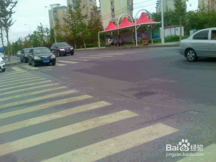 轿车摩托车自行车怎样安全出行