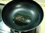 油炝包心菜的做法