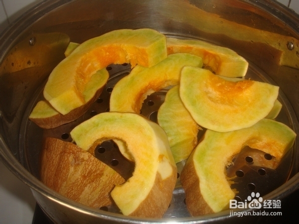 宝宝食谱－－豆沙南瓜饼的做法