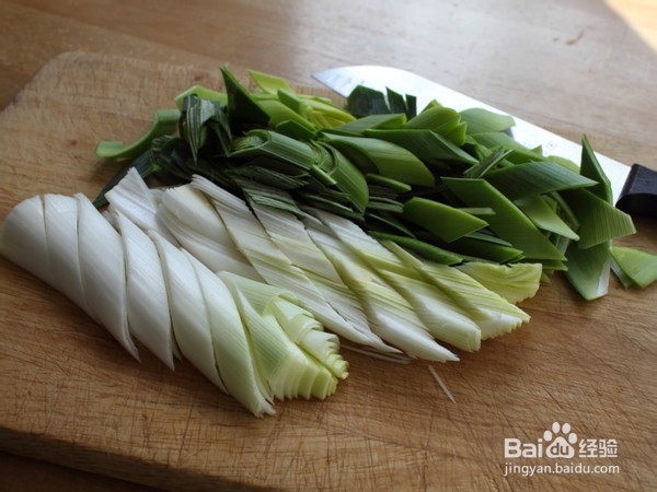 怎么吃都不腻的小菜 肉沫油条的方法步骤