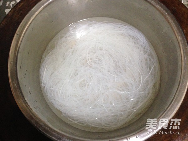 韭菜鸡蛋炒粉丝