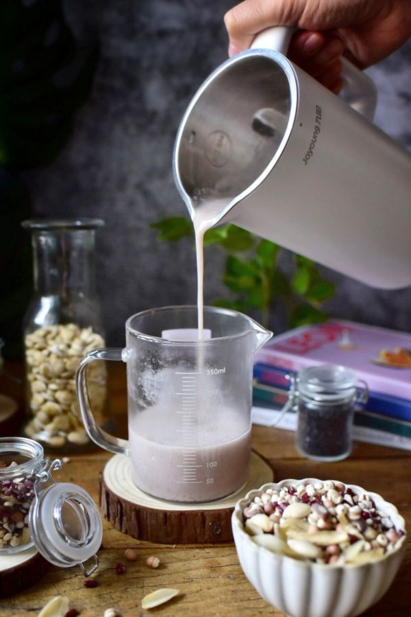 红豆薏米芡实糊