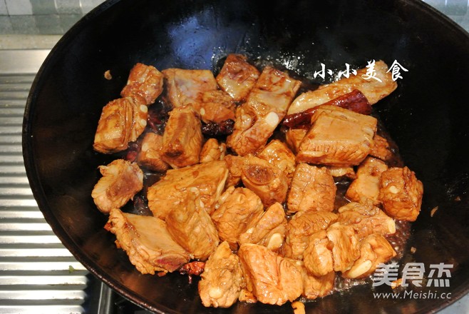 巴盟烩酸菜:内蒙西部的头道美食