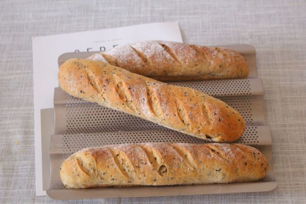 黑芝麻无花果软欧