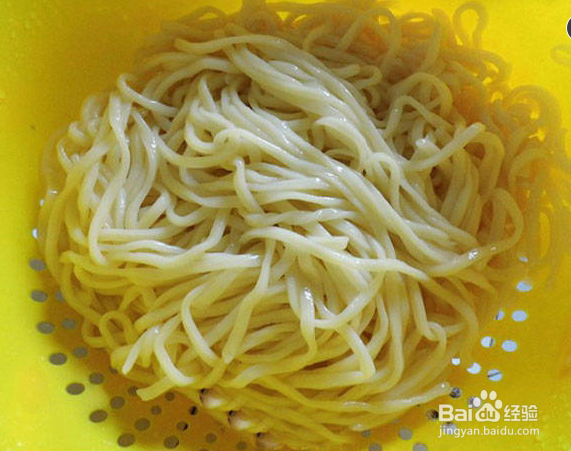 炸酱面的做法