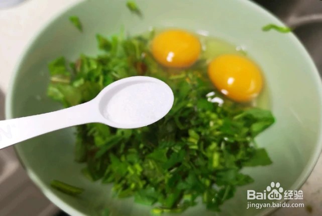 香椿炒鸡蛋的家常做法