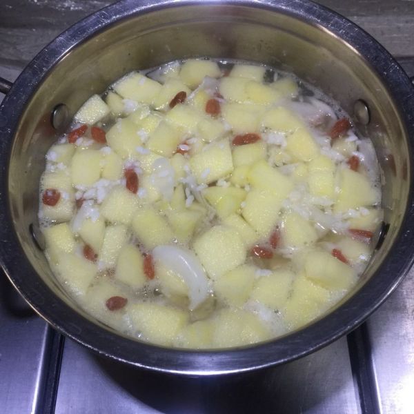 百合酒酿水果羹