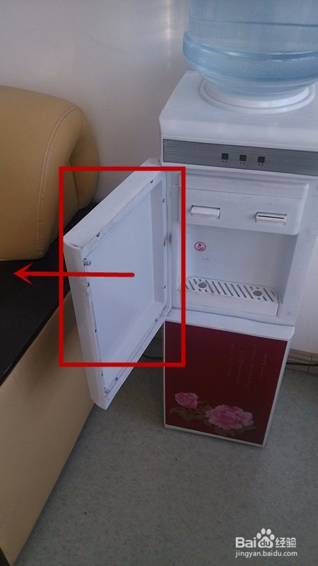 怎么使用饮水机接水喝