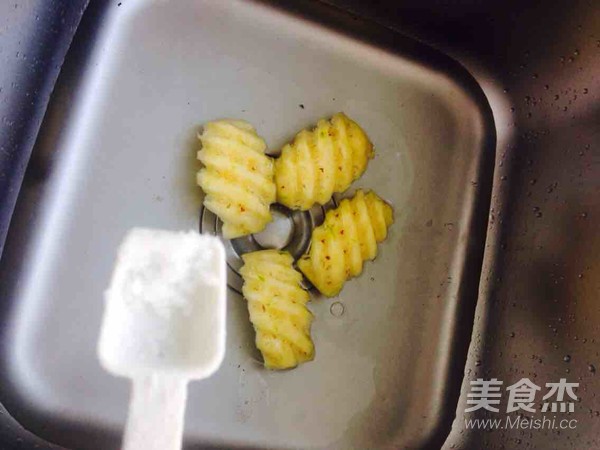 红椒菠萝炒虾仁