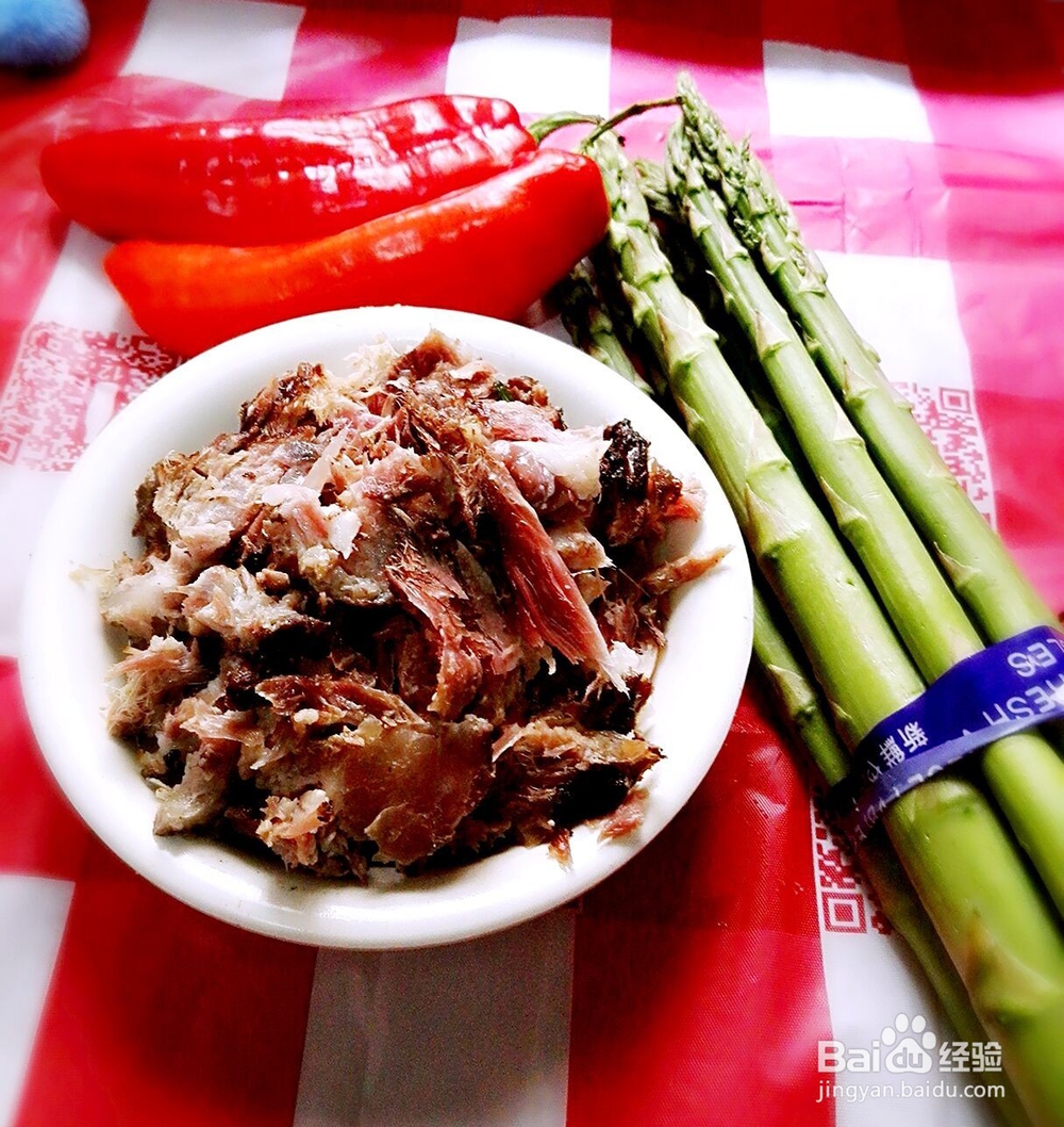 芦笋的花样炒法----腊肉炒芦笋怎么做