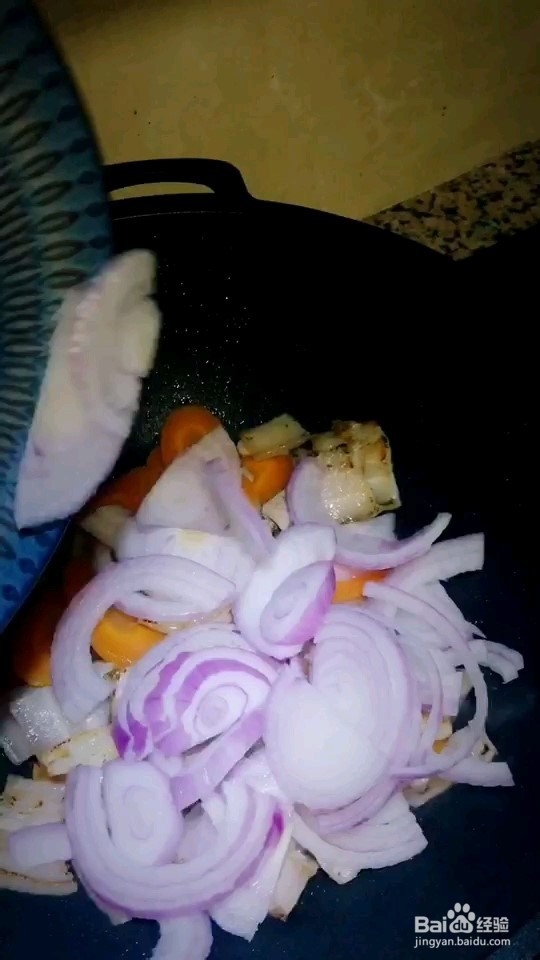 洋葱炒肉片的做法