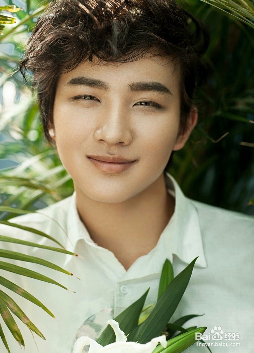 PS怎么放大人物眼睛