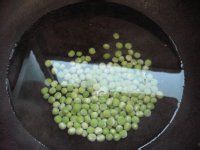 鲜虾银耳豌豆粥的做法