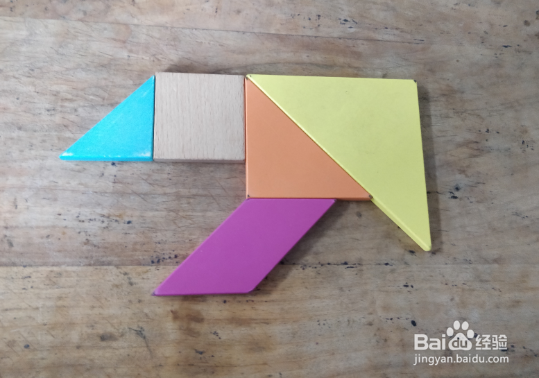 用七巧板怎样拼一只爬冰的北极熊？