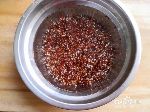 三色藜麦鲜虾饭团