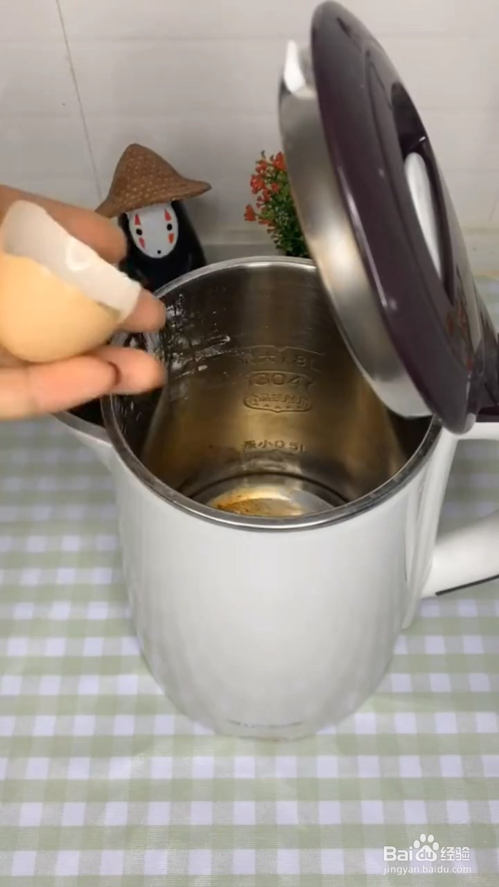 如何快速清洗热水壶水垢？