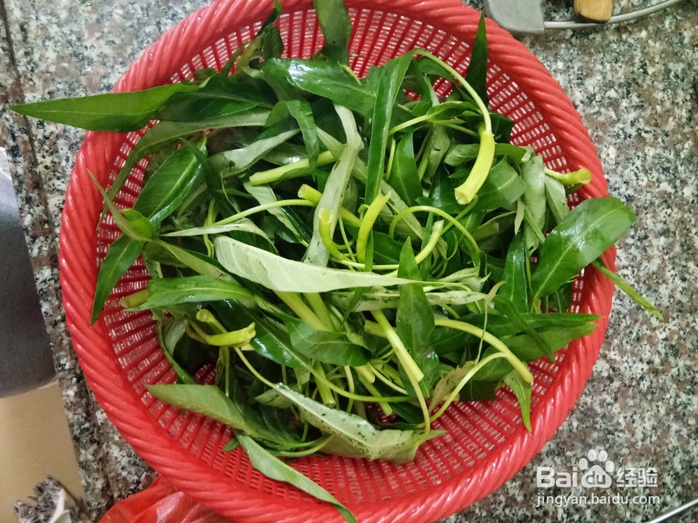 蒜末炒空心菜的简单做法