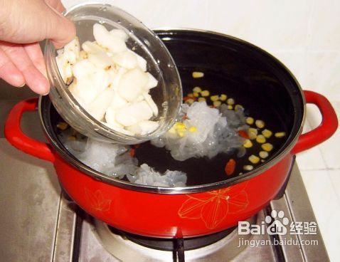 荸荠玉米银耳羹做法
