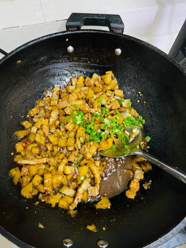 酸辣藕丁五花肉