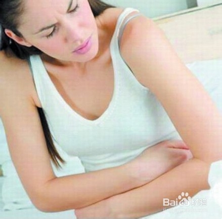 便秘是怎么引起的??