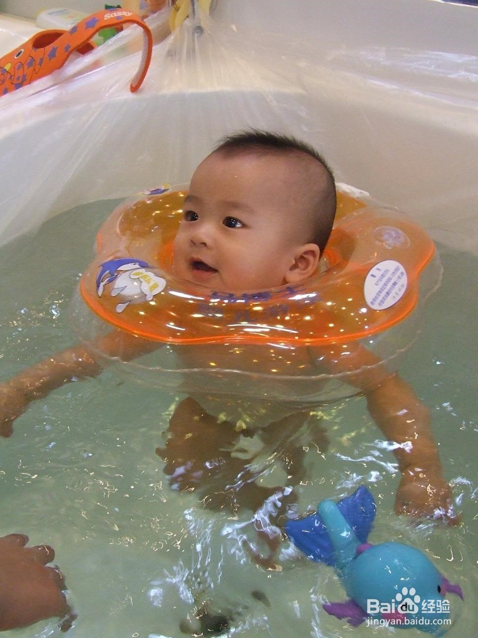 夏天到了,宝宝长痱子,用什么给宝宝洗澡……