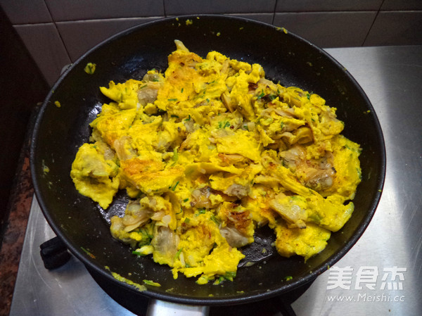 花甲肉烘蛋的做法