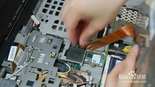 联想T400笔记本电脑拆机清灰图解教程
