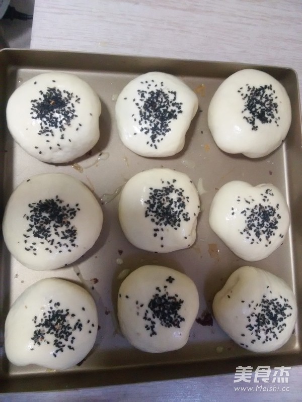 红豆沙餐包的做法