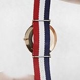 怎么更换DW的表带