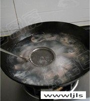 手抓羊羔排的做法