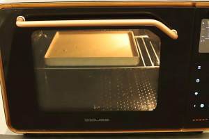 香软可口的咖啡戚风蛋糕卷