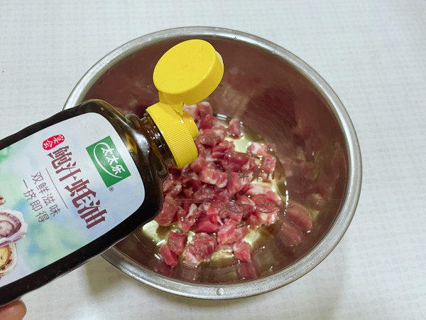 猪肉青萝卜馅包子