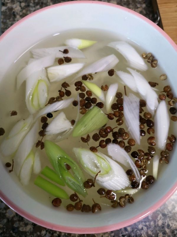 韭菜鱼肉虾馅饺子