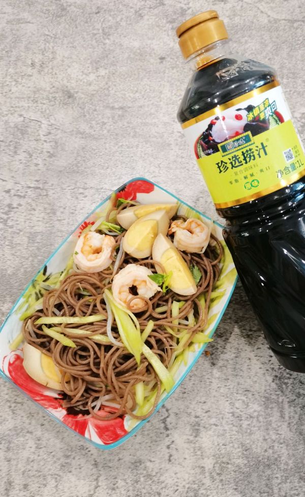 减脂捞汁荞麦面