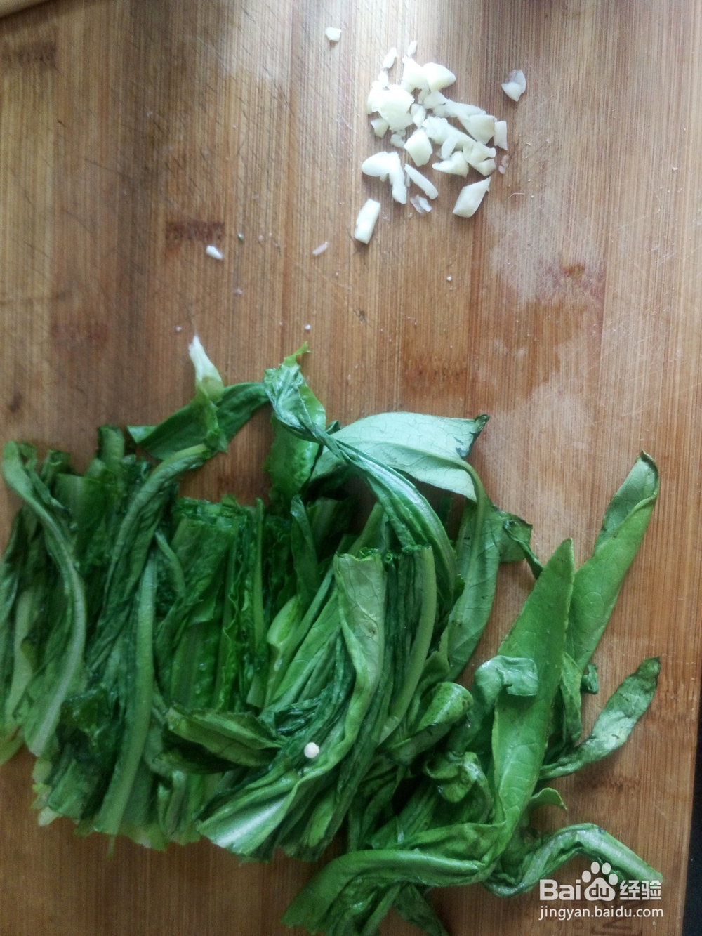 大蒜炒油麦菜