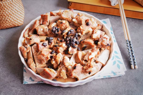 广式芋头豆豉蒸排骨